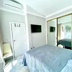 Apartment Vime Iv East Swimming Pool, Gym &