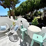 Vime Iv East Swimming Pool, Gym &