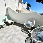 Vime Iv East Swimming Pool, Gym &
