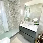 Vime Iv East Swimming Pool, Gym & Marbella