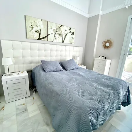 Lejlighed Vime Iv East Swimming Pool, Gym & Marbella