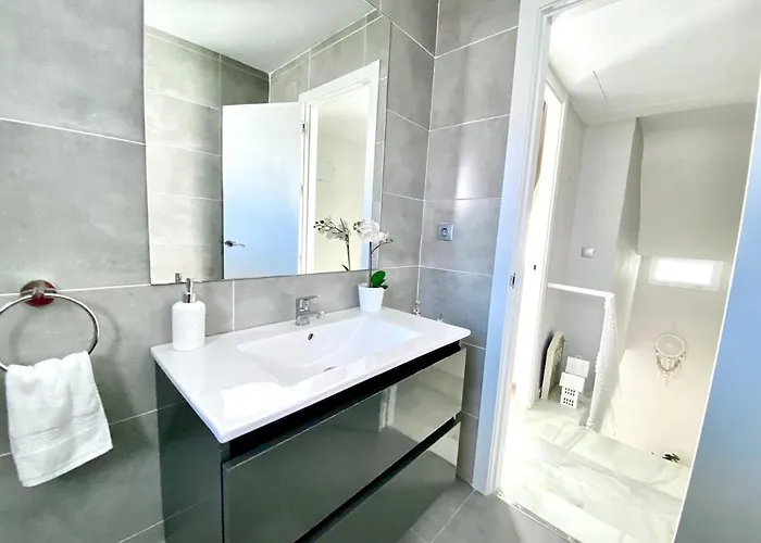 Vime Iv East Swimming Pool, Gym & Marbella