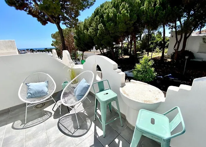 Vime Iv East Swimming Pool, Gym &